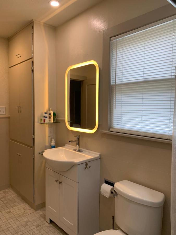 125-#4 Downtown Cozy Upstairs One Bedroom Apt San Antonio Ngoại thất bức ảnh
